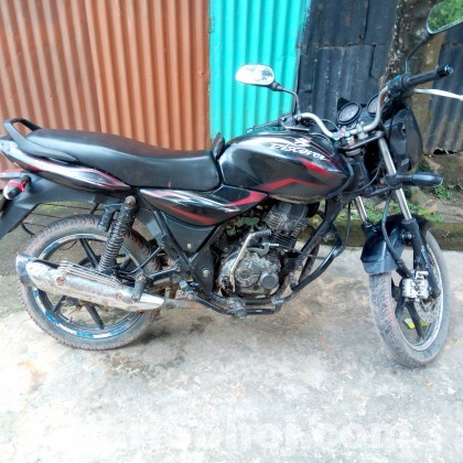 bajaj discover 150